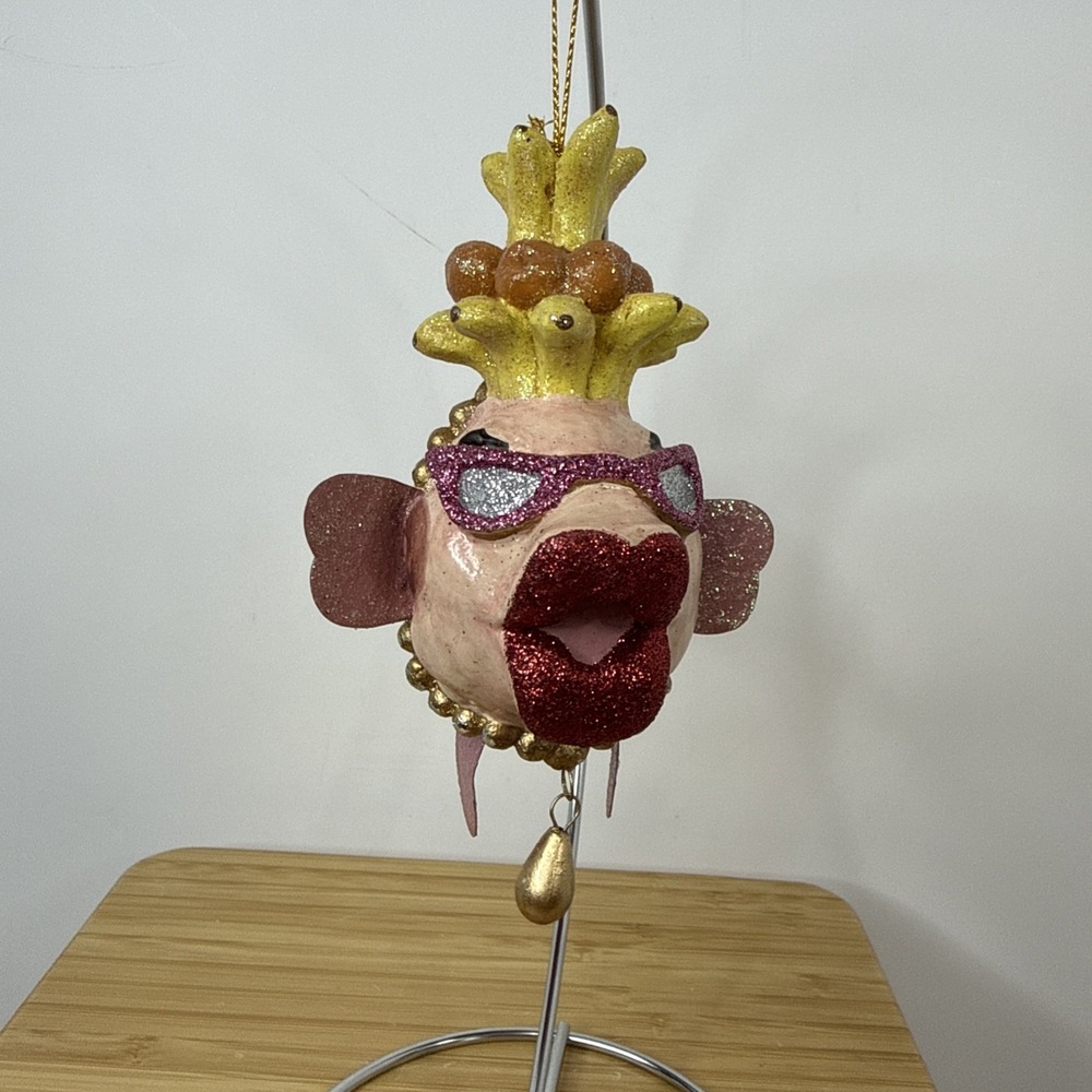 Katherines Collection Pink Kissing Fish Christmas Ornament Banana Fruit Crown - Picture 2 of 9